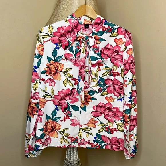 SHEIN Bow Tie Pink Multicolor Flower Blouse Size XL - Picture 3 of 12